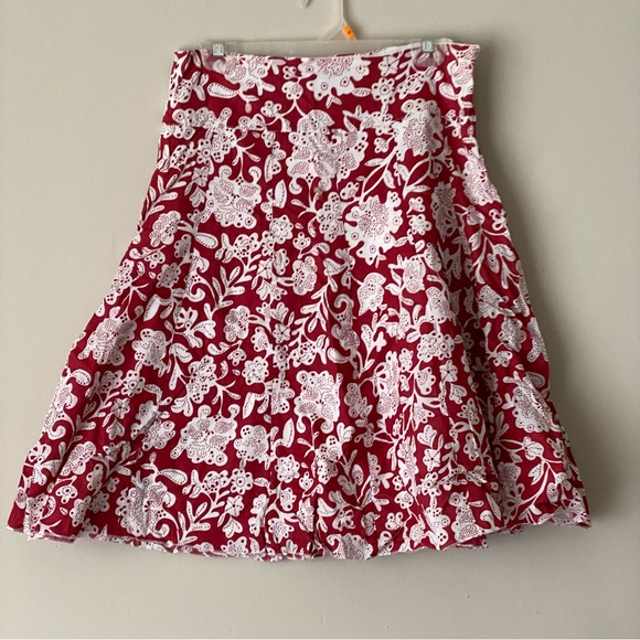 Zero Base Red and White Floral Patterned Skirt with Liner Size 36 - Picture 3 of 10